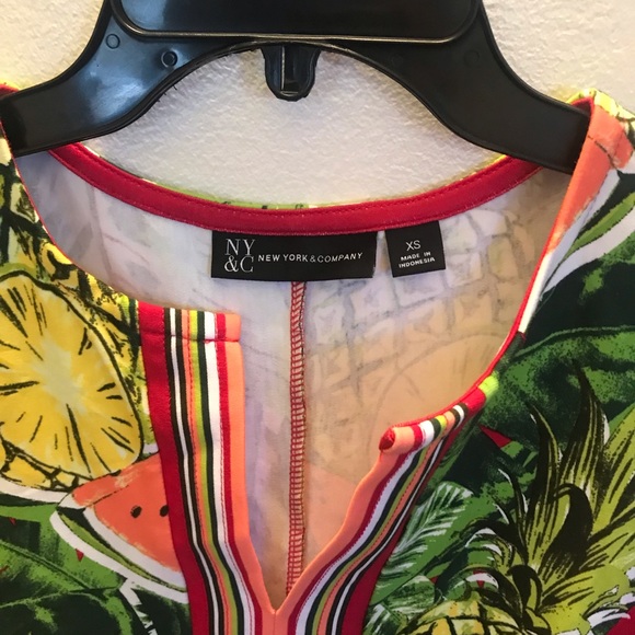 Dress - Picture 3 of 3